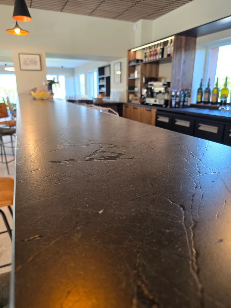 Agencement de bar en bois — vue 30